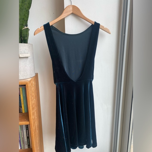AA Velvet Skater Dress, Backless, Xs - Picture 2 of 2